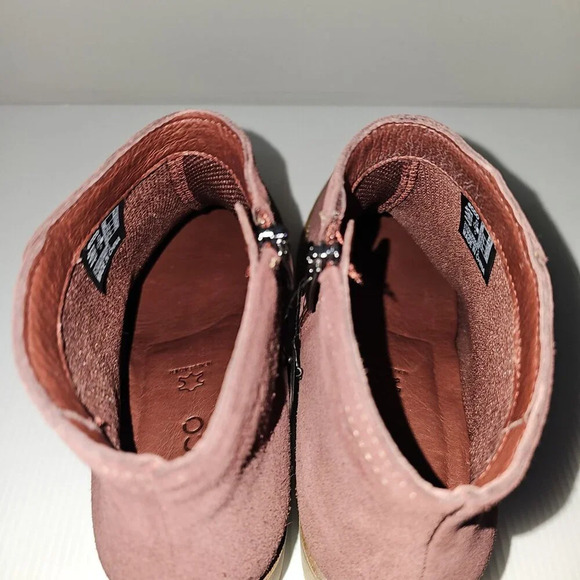 NEW Ecco Shape 35 Sartorelle Ankle Boot EU 40 Red Suede Water Resistant Low Heel - Picture 9 of 14